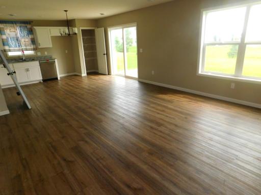 6869 101st Street S, Cottage Grove, MN 55016