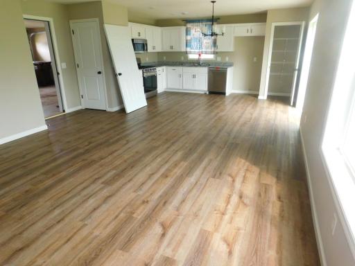 6869 101st Street S, Cottage Grove, MN 55016