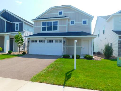 6869 101st Street S, Cottage Grove, MN 55016