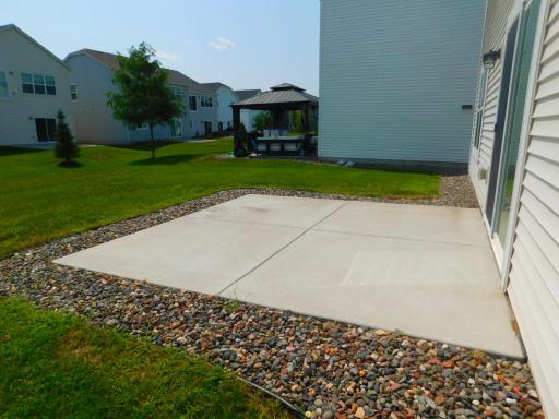 6869 101st Street S, Cottage Grove, MN 55016