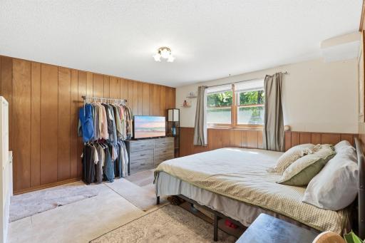 Large bonus room or use for an extra bedroom