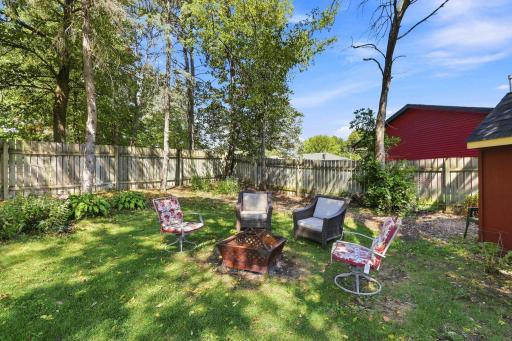 Full privacy fence