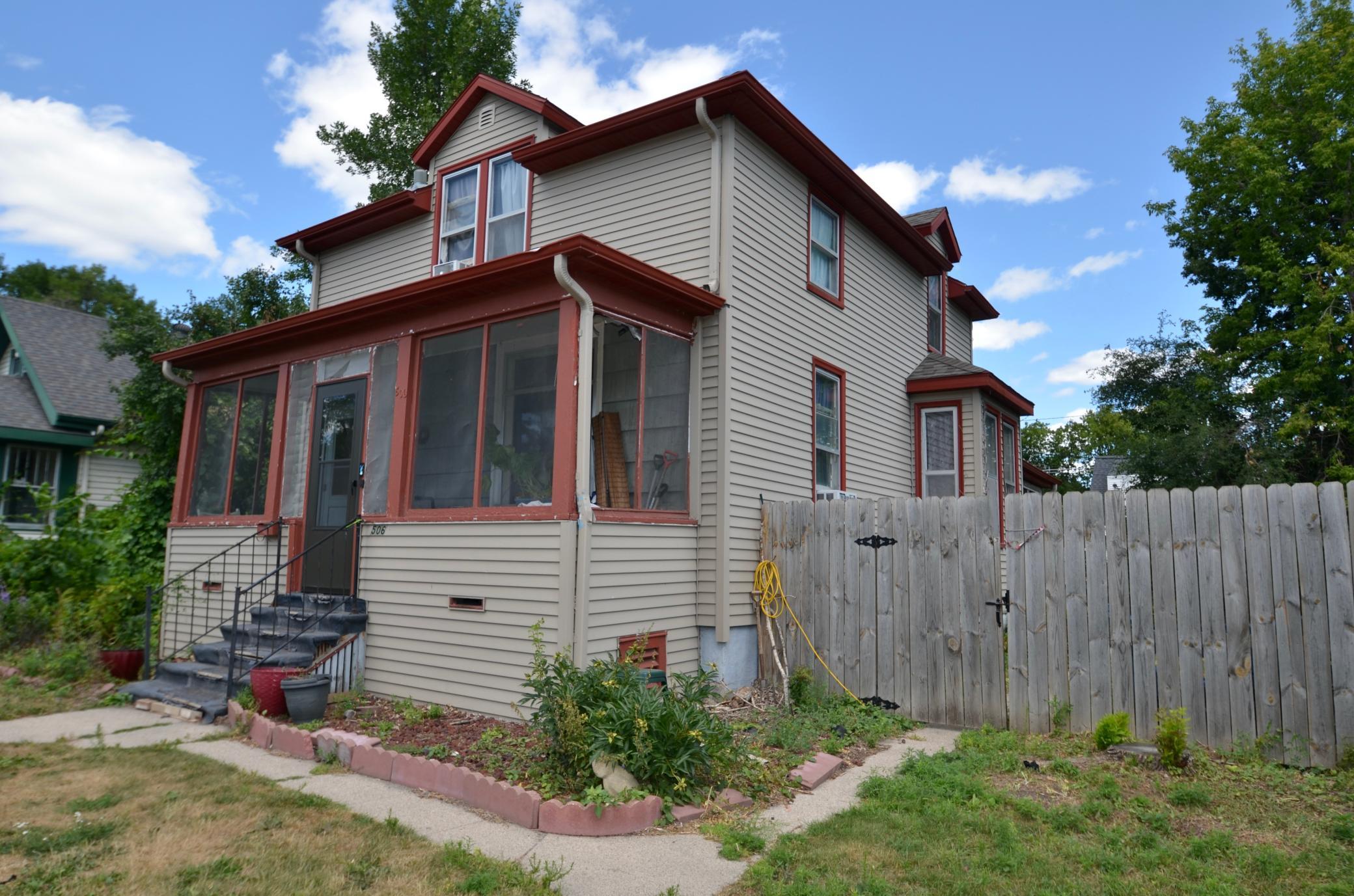 Exterior 1.JPG