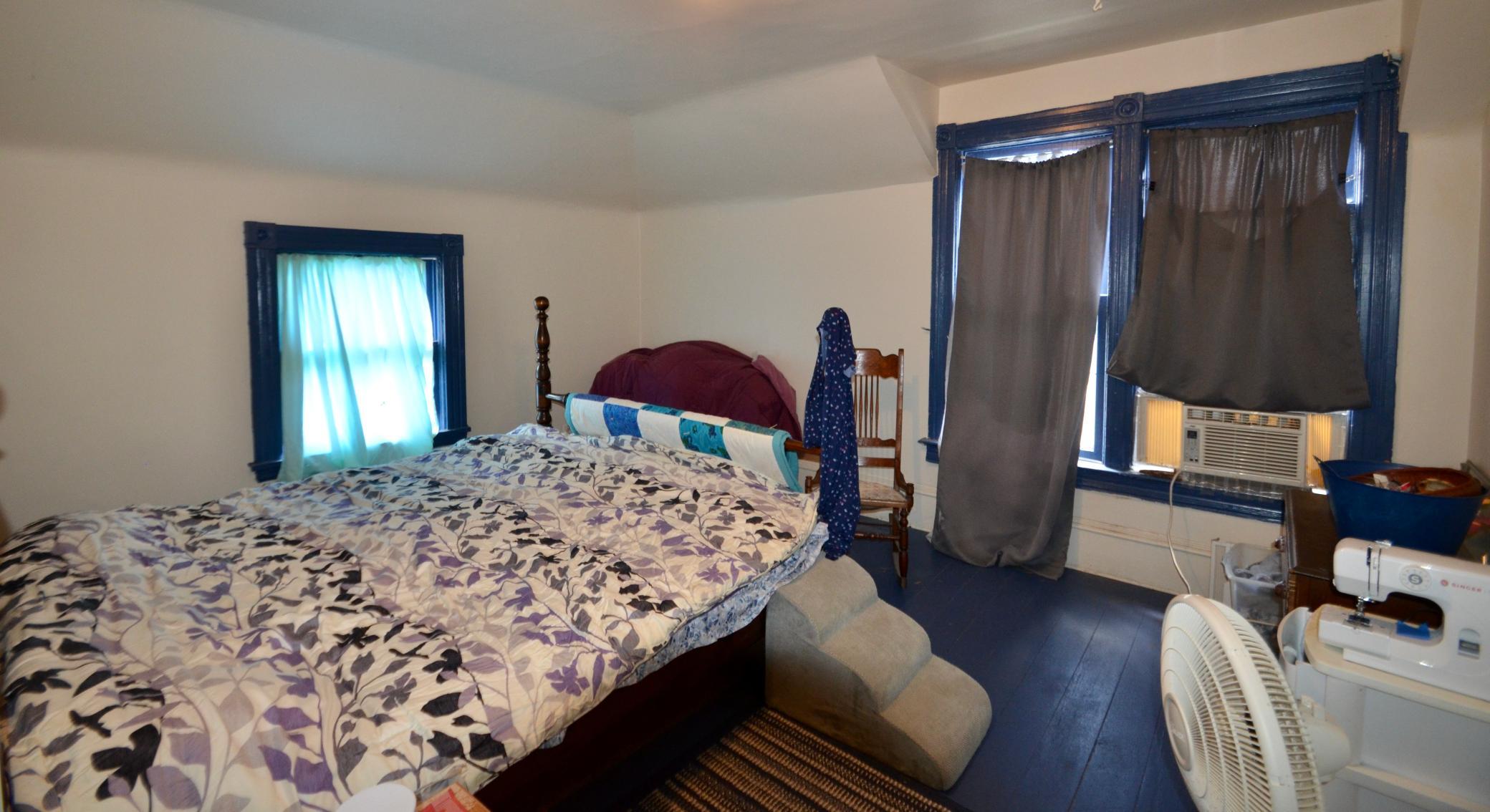 Bedroom 2.JPG