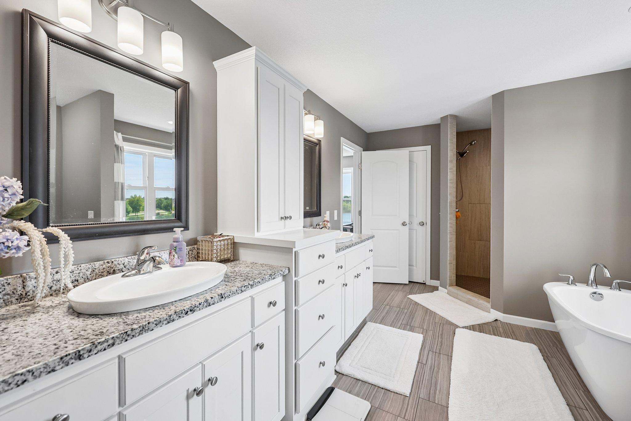 28-web-or-mls-Lever St-S1907-043.jpg