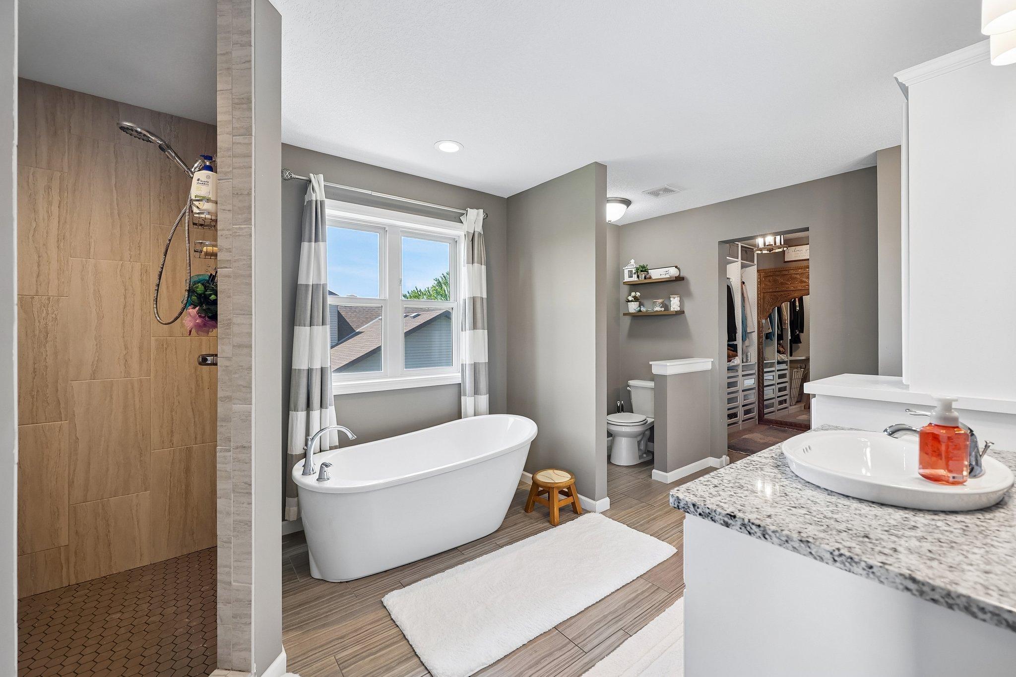 25-web-or-mls-Lever St-S1907-039.jpg