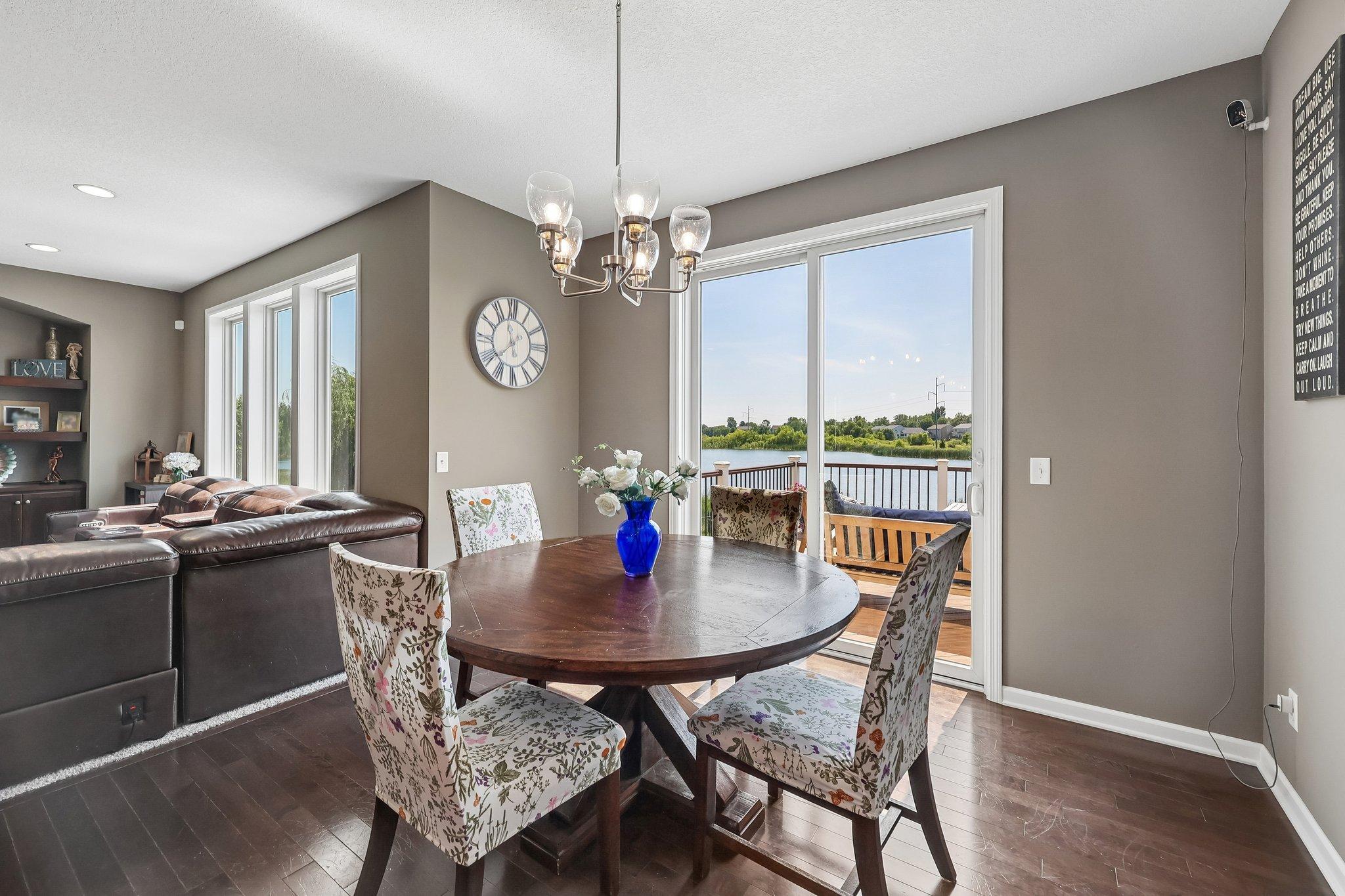7-web-or-mls-Lever St-S1907-012.jpg