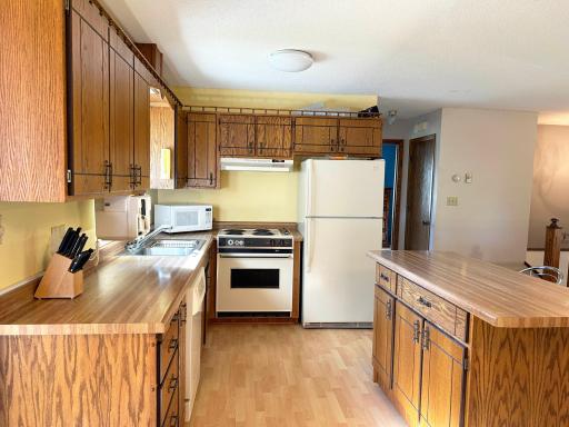 16542 329th Avenue, Isle, MN 56342