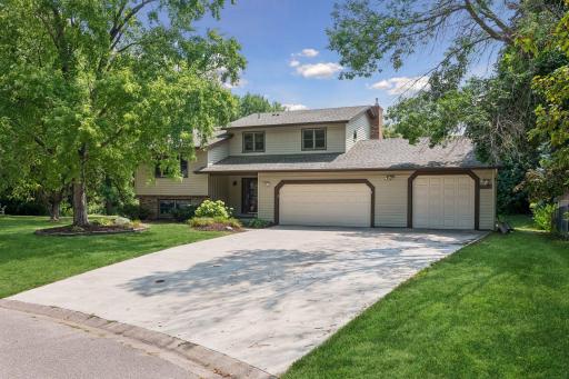 4109 78th Avenue N, Brooklyn Park, MN 55443