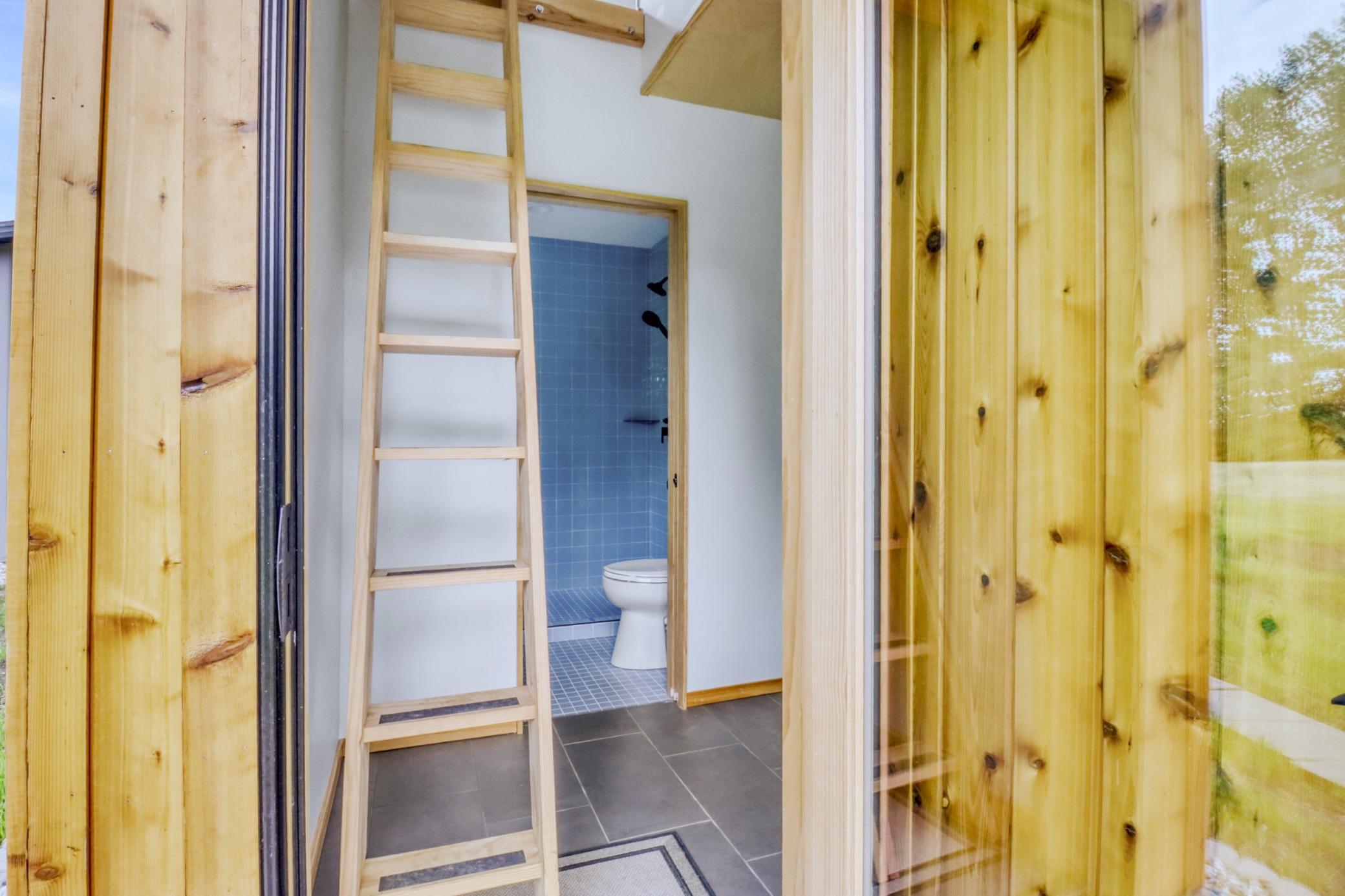 Ladder to Upstairs 1_1.JPG