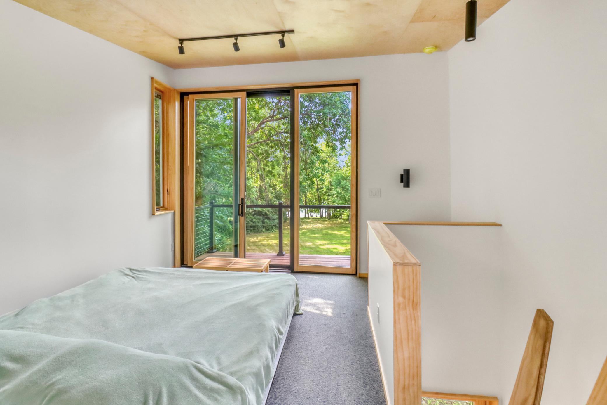 Loft1_4.JPG