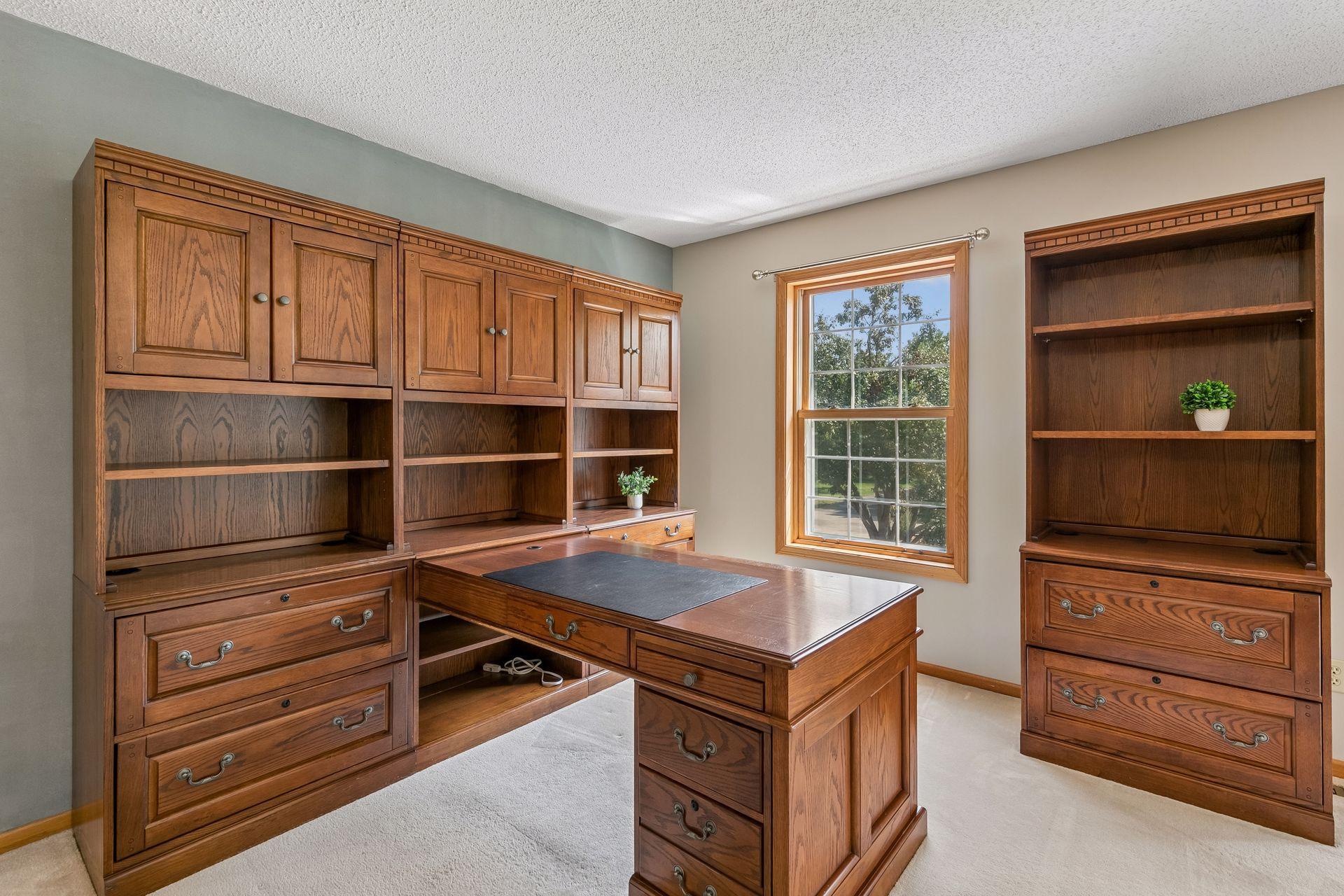 Need another bedroom? This spacious loft offers the flexibility to potentially become a fifth upper-level bedroom, home office, playroom or remain an additional gathering space.