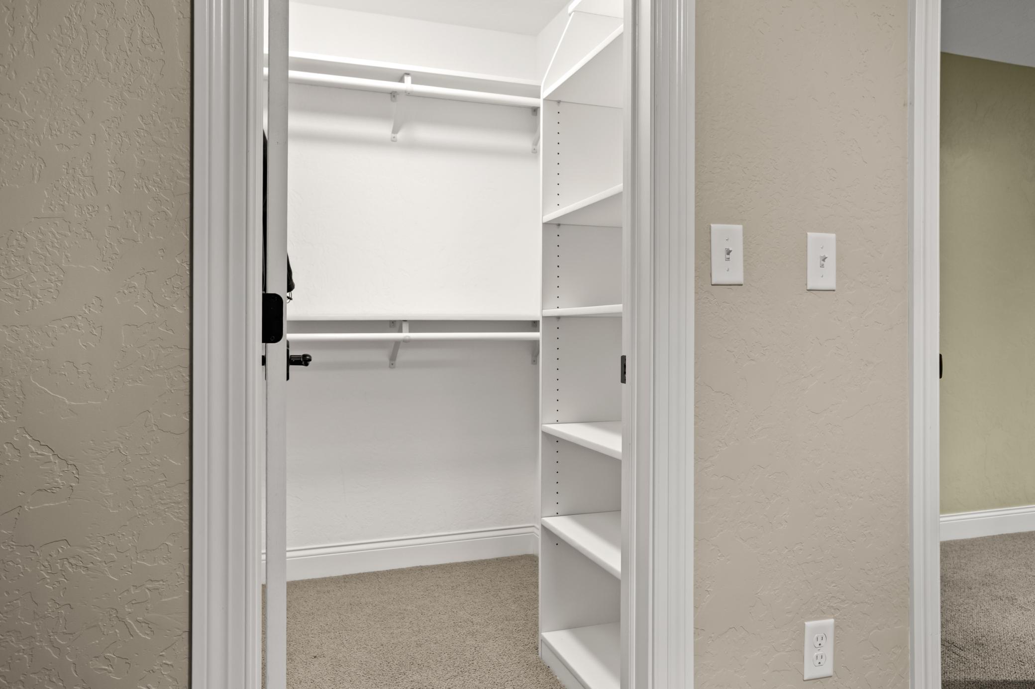 Bedroom 4 WIC