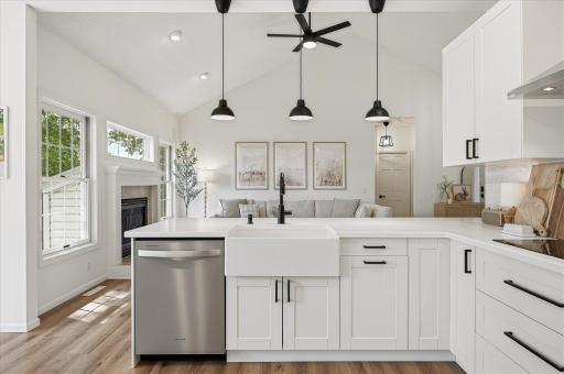 To the right of the sink, you will enjoy a trash & recycling pullout and a double-stack lazy Susan to the right of that. Cooking & cleanup is easy with the LG glass-top 5-burner cooktop.