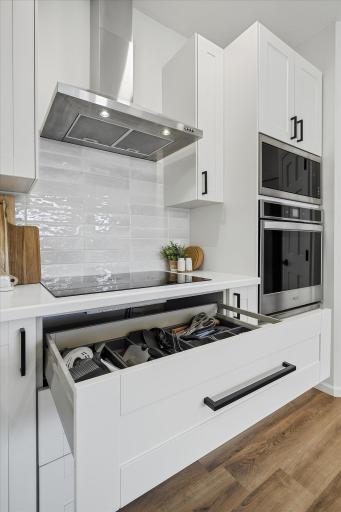 These Klearvue cabinets are pretty, AND premium. They feature strong & durable metal glides with full-extension and soft-close hardware.