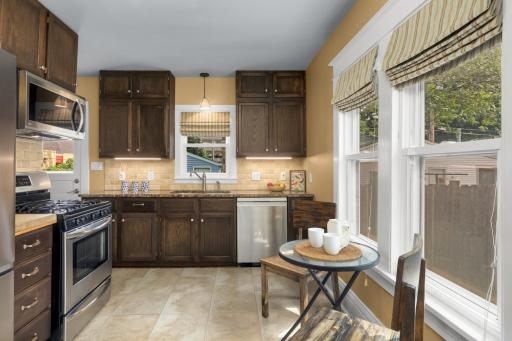 Tile floors and granite counters