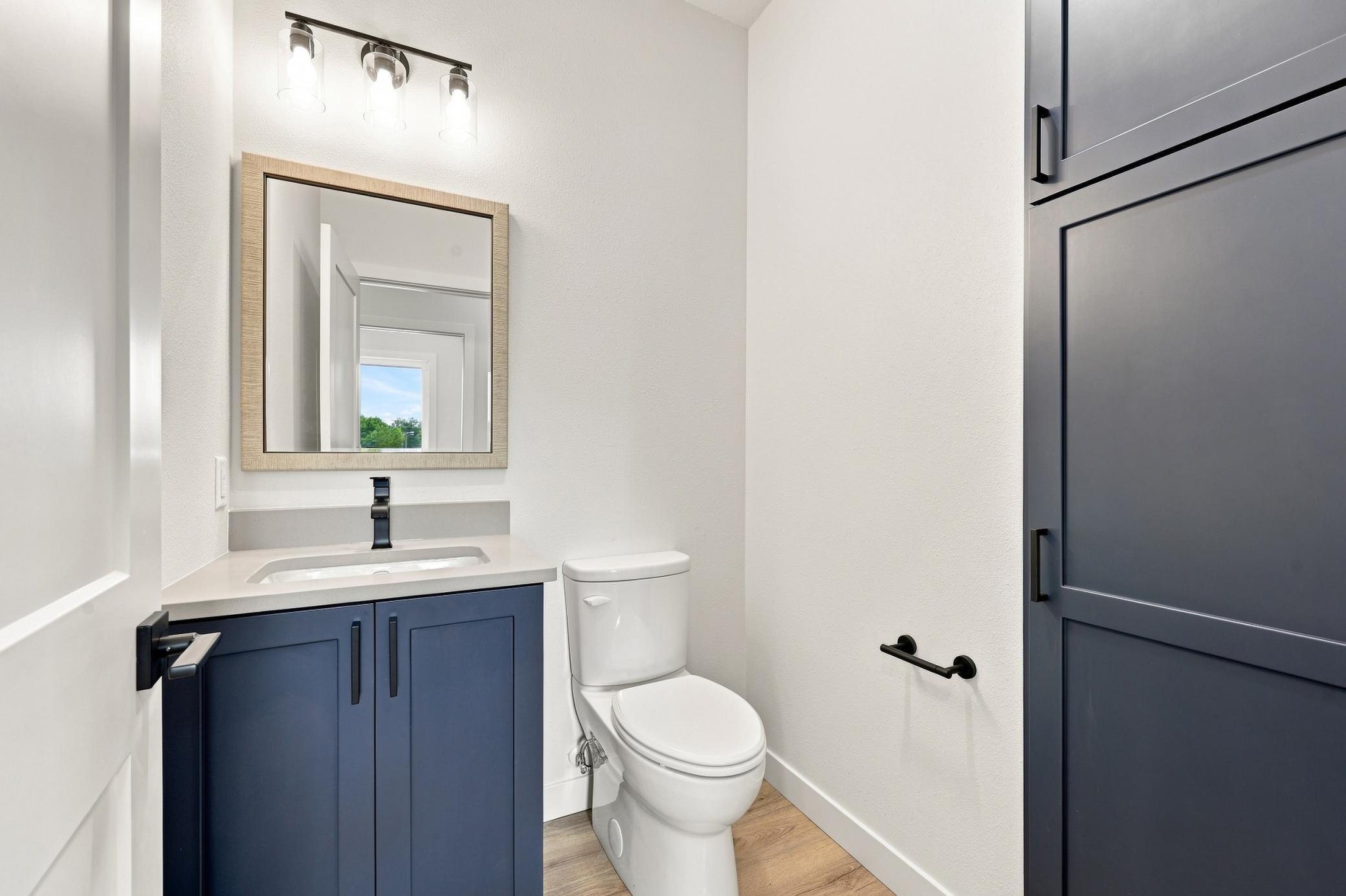 1/2 bath