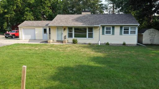 504 19th Avenue SW, Willmar, MN 56201