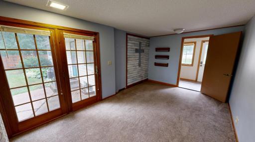 504 19th Avenue SW, Willmar, MN 56201