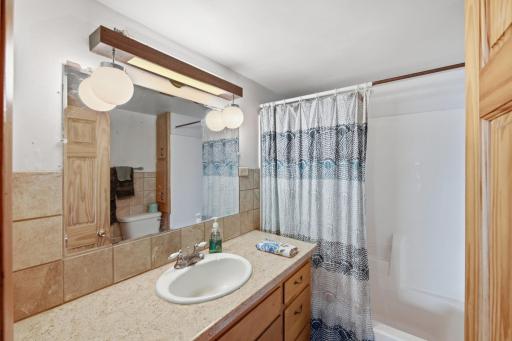Main floor full bath