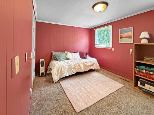 318 Clearwater Avenue NW, Bagley, MN 56621