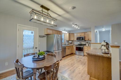 1410 Summit St-21.jpg