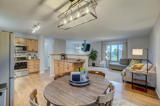 1410 Summit St-22.jpg