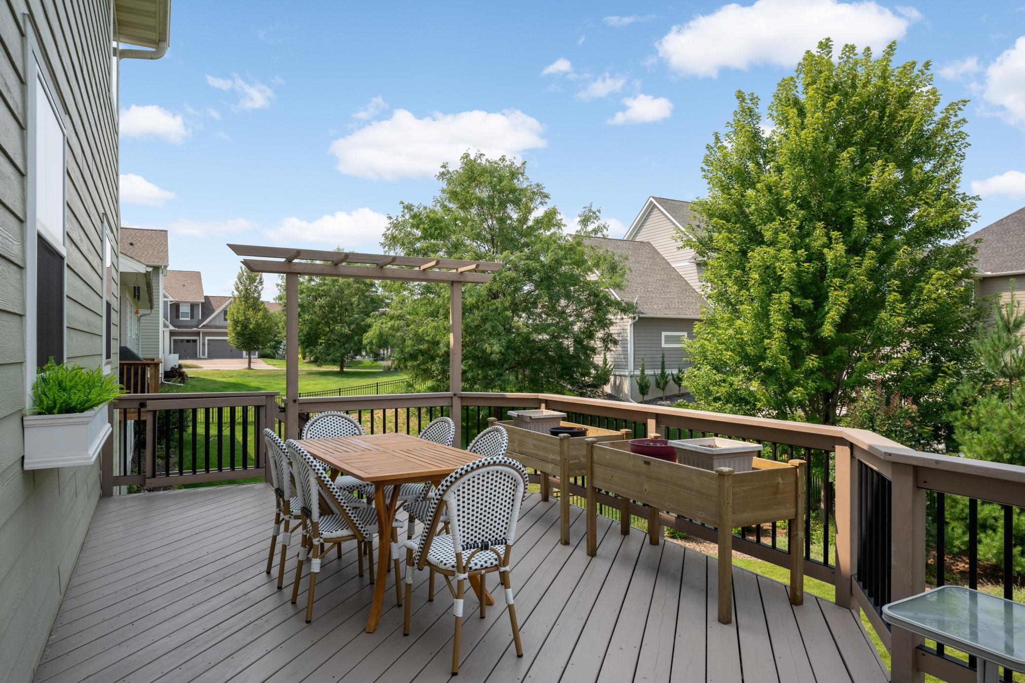 Dine al fresco on the deck - what a great idea! And yes, there is a fresh coat of stain on the deck.
