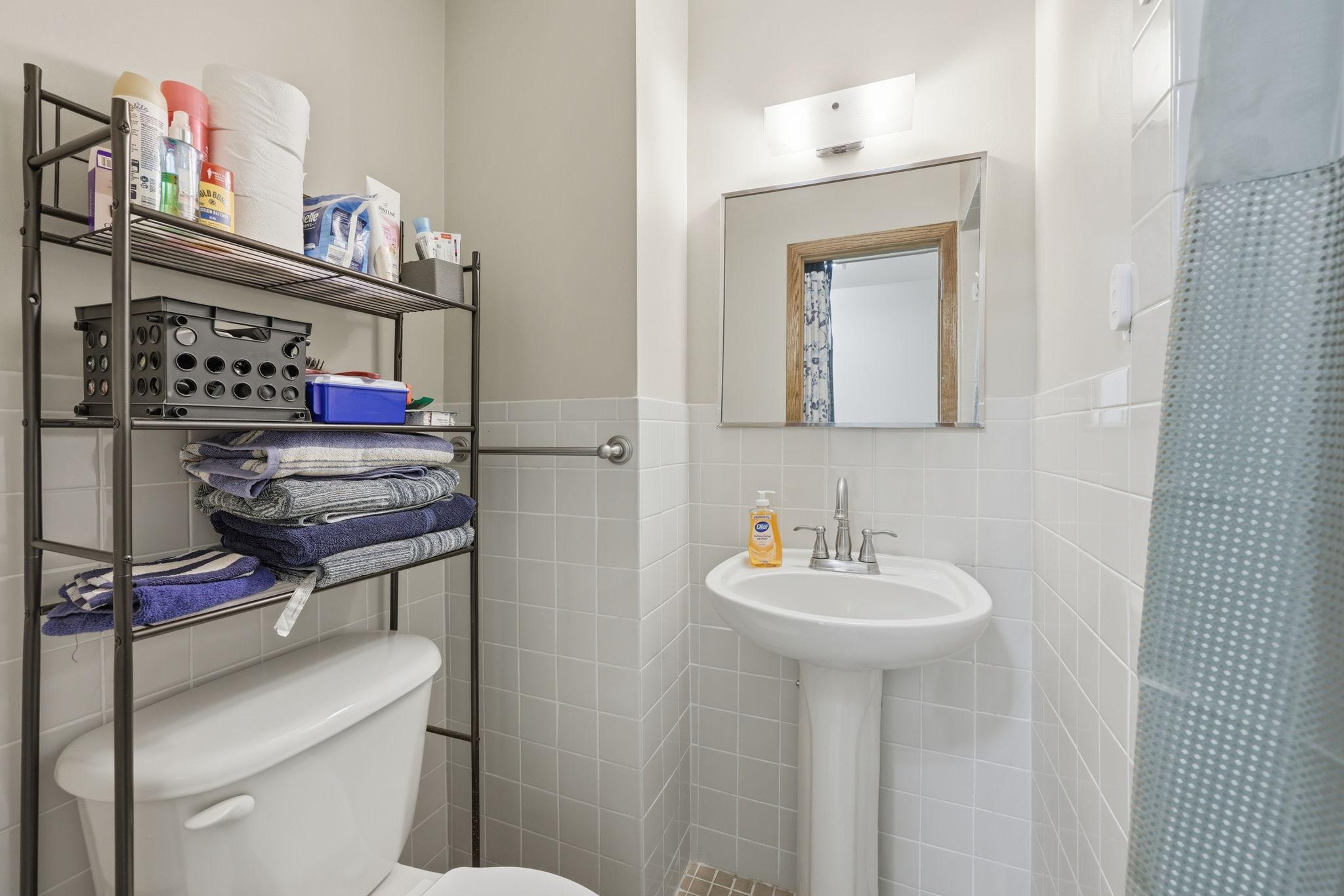 Lower Level 3/4 Bath