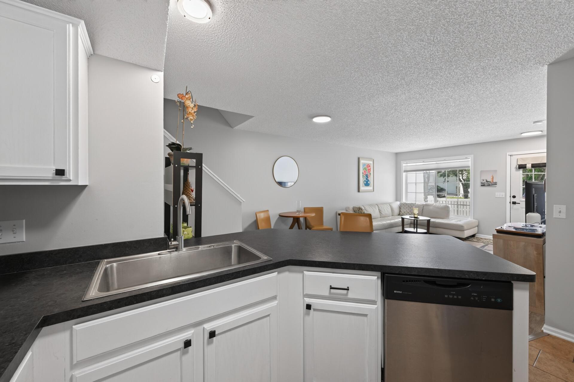 19_8630_Quarry19_mls.jpg