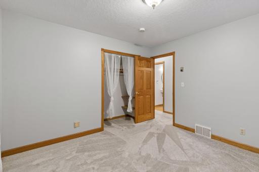 20635 Hughes Avenue W, Lakeville, MN 55044