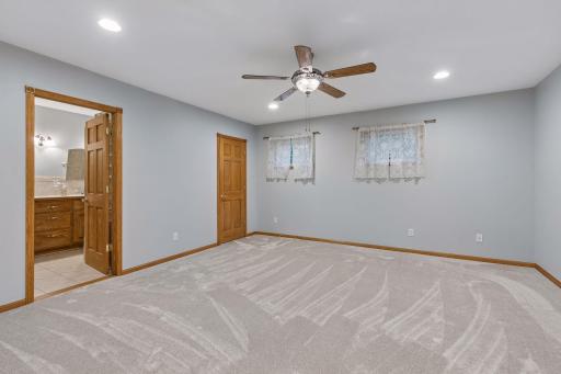 20635 Hughes Avenue W, Lakeville, MN 55044