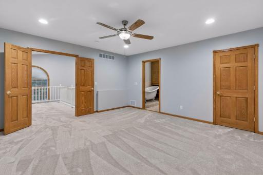 20635 Hughes Avenue W, Lakeville, MN 55044