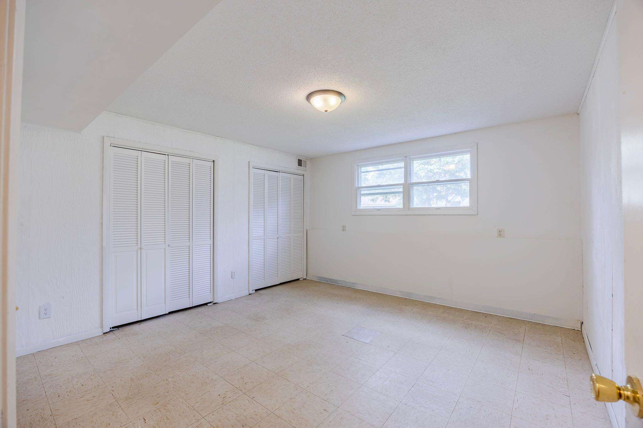 Lowerlevelbedroom2.jpg