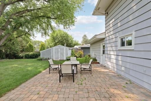 4541 Heritage Hills Circle, Bloomington, MN 55437