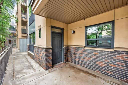 2565 Franklin Avenue, 102, Saint Paul, MN 55114