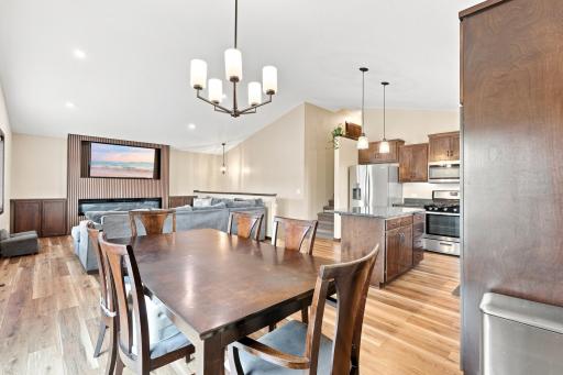 15 Interior Dining .jpg