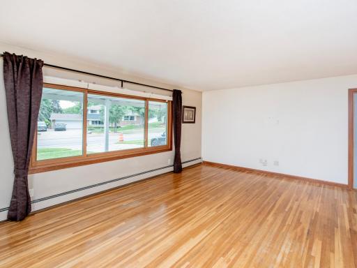 1801 River Hills Drive, Burnsville, MN 55337