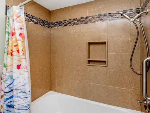 1801 River Hills Drive, Burnsville, MN 55337