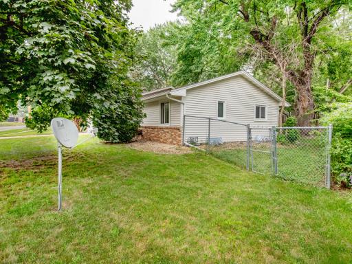 1801 River Hills Drive, Burnsville, MN 55337
