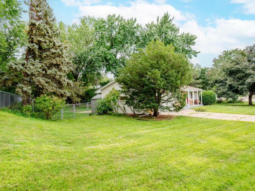 1801 River Hills Drive, Burnsville, MN 55337