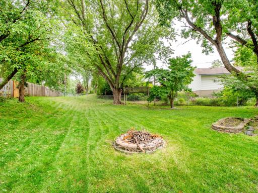 1801 River Hills Drive, Burnsville, MN 55337