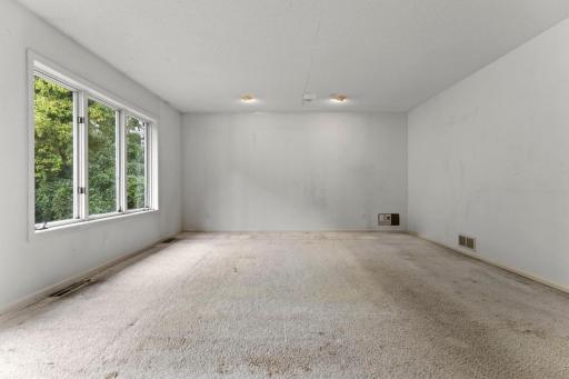 4526 137th Street W, Apple Valley, MN 55124