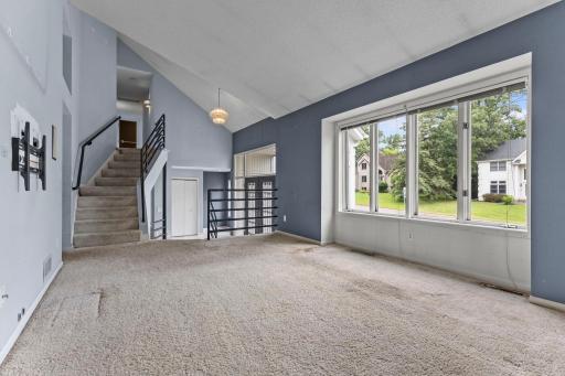 4526 137th Street W, Apple Valley, MN 55124