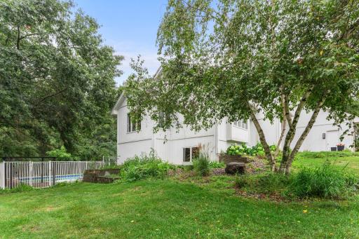 4526 137th Street W, Apple Valley, MN 55124