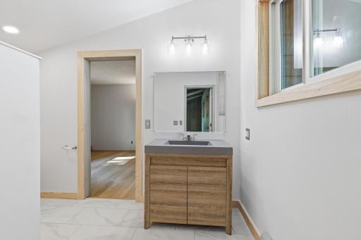 Brand new Full Bath off loft with pass through to 1 of 3 beds on upper level