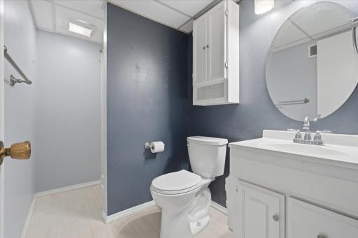 10-Bath 2 Lower Level.jpg