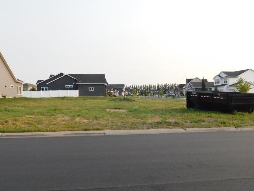 4015 49th Avenue S, Fargo, ND 58104