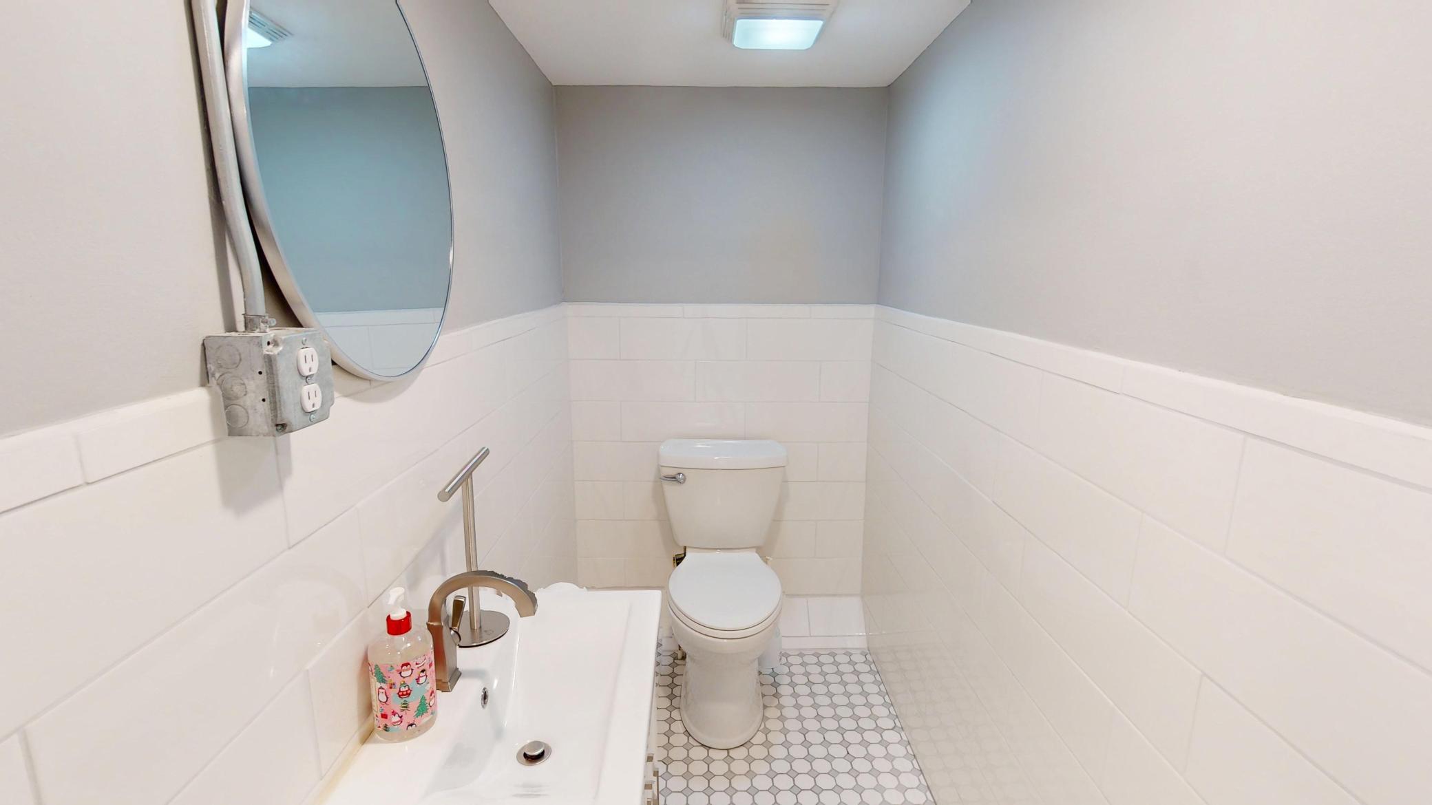 Unit 1- bathroom
