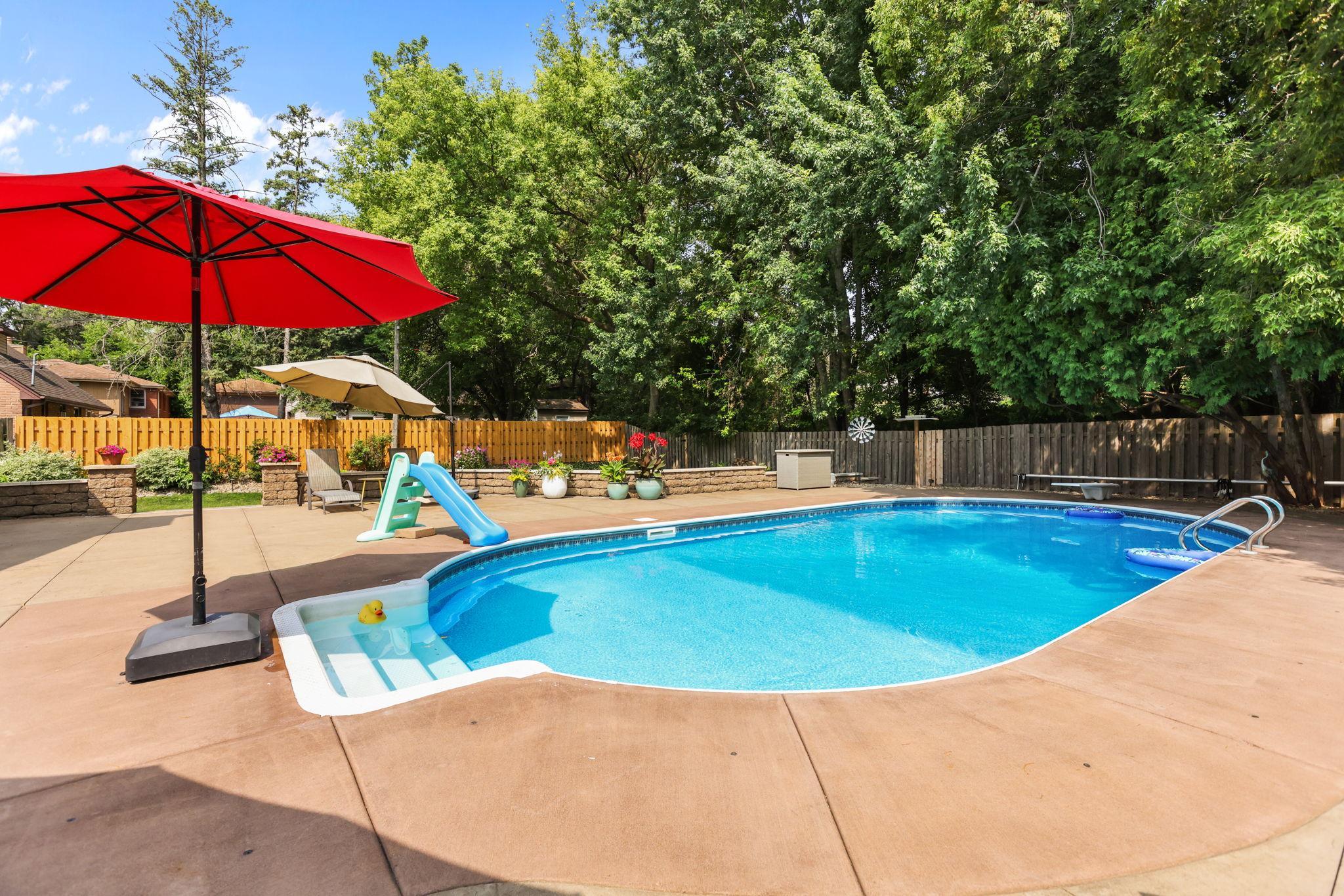 Heated swimming pool